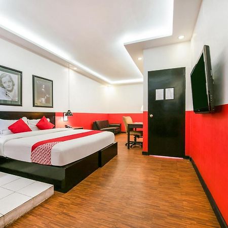Oyo 432 Diamondwood Hotel Angeles Dış mekan fotoğraf